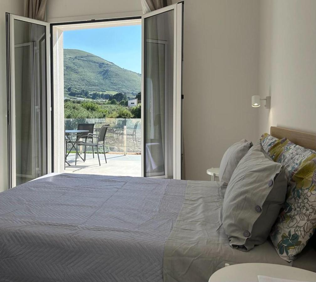 Bed and Breakfast Civetta Blu Кастелламмаре-дель-Гольфо Екстер'єр фото