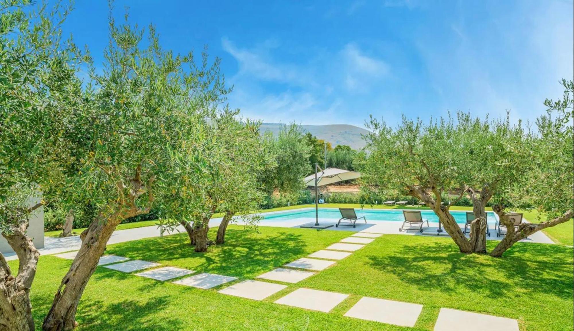 Bed and Breakfast Civetta Blu Кастелламмаре-дель-Гольфо Екстер'єр фото